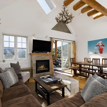 Saddle Ridge J2 Home